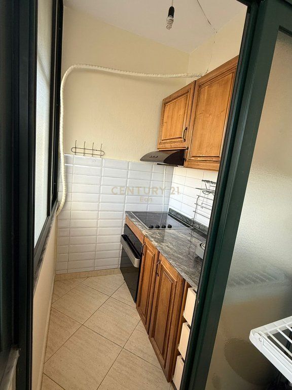 JEPET APARTAMENT 2+1+2 ME QIRA PRANE KAZAZIT NE DURRES!