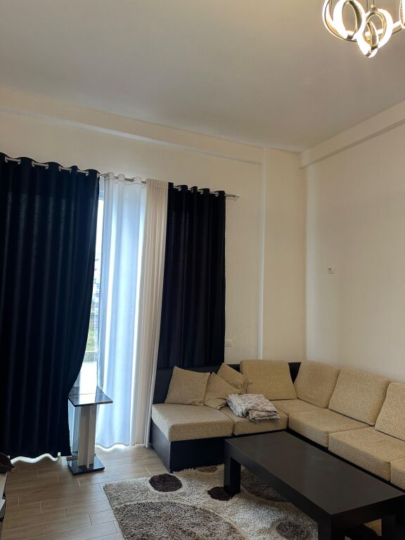 Affittasi 2+1 ad Astir