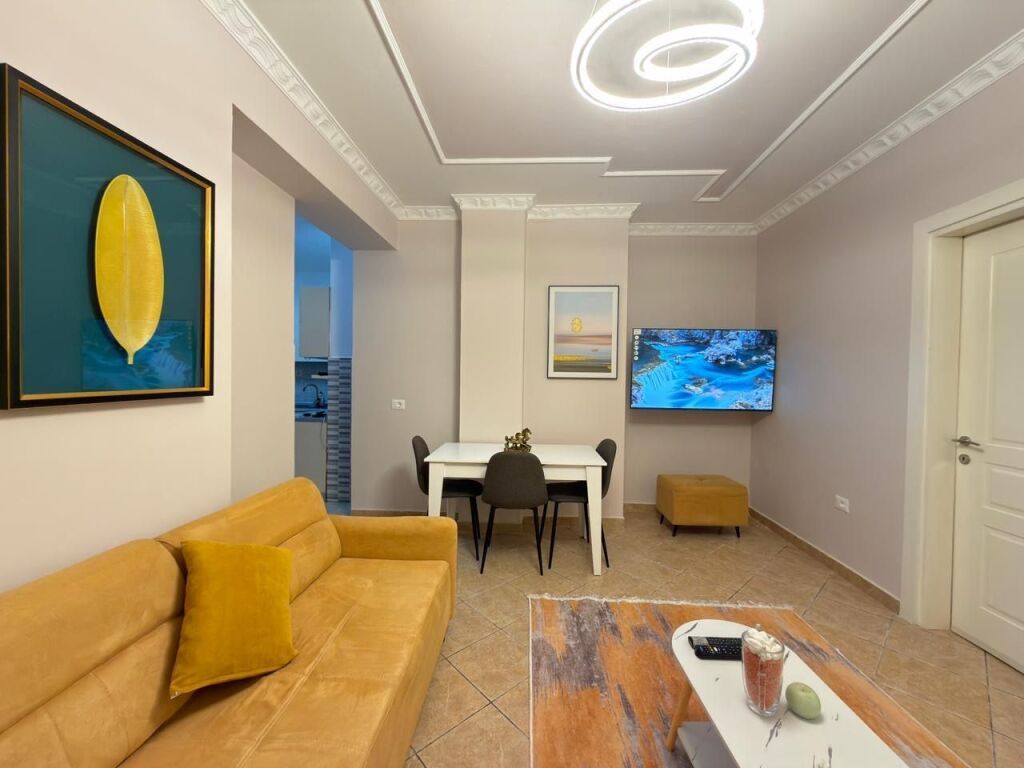 Apartament 2+1, Rruga e Elbasanit!