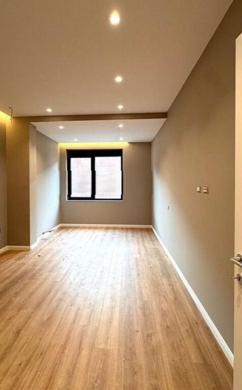Apartment 1+1+ 1 parking space for rent in Xheluks Complex, Elbasan Street!