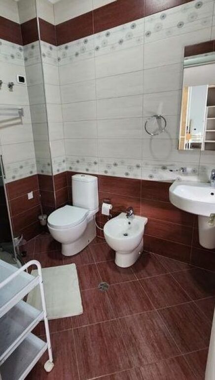 Apartament 3+1+2 post parkimi per qera tek Kopshti Zoologjik