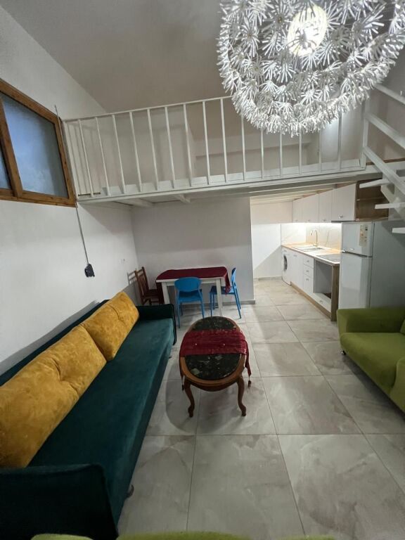 SHITET GARSONIERE NE ZONEN E GOLEMIT