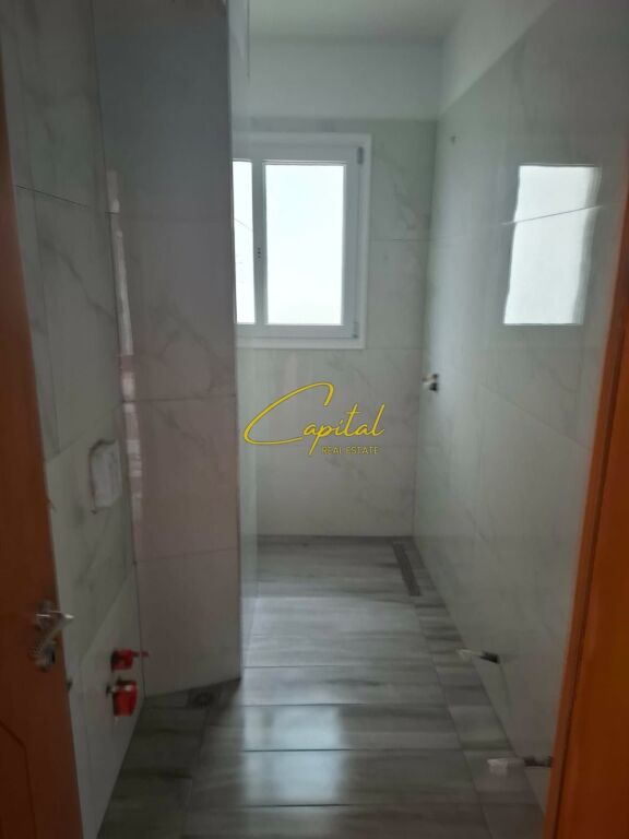 SHTET APARTAMENT 1+1 HIMARE 160.000 EURO