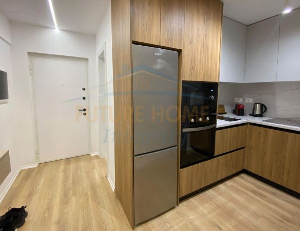 Qera, Apartament 2+1+2 Duplex, Qendër, Tiranë.