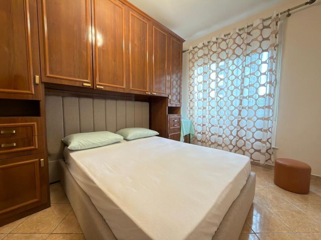 Apartament 2+1, Rruga e Elbasanit!