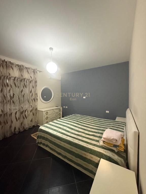 Apartament 2+1 Me Qira në Plazh Stacioni i parë, Durrës!