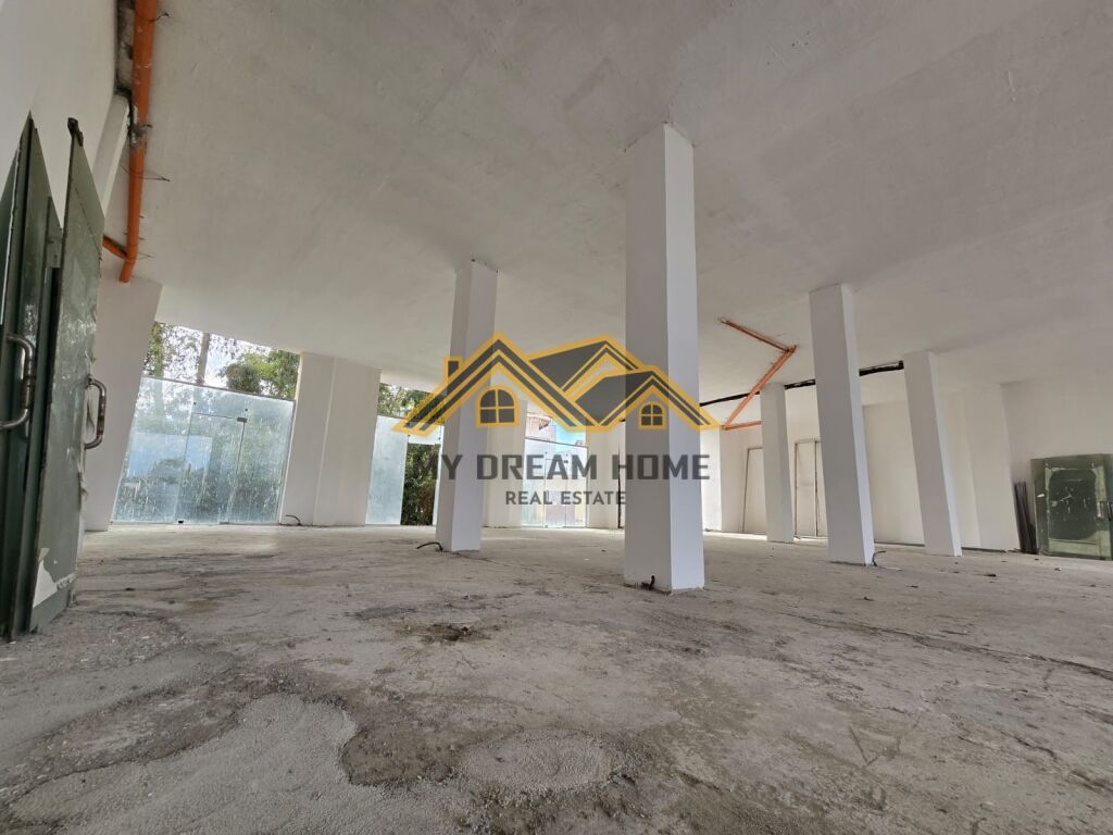 SHITET NJESI BISNESI , VIJE E PARE ME DETI NE GOLEM !!!