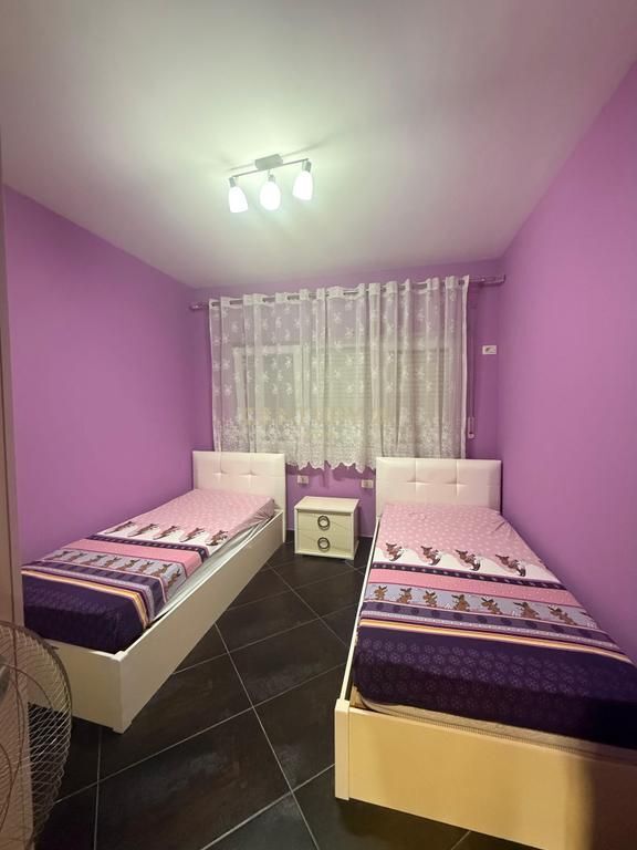 Apartament 2+1 Me Qira në Plazh Stacioni i parë, Durrës!