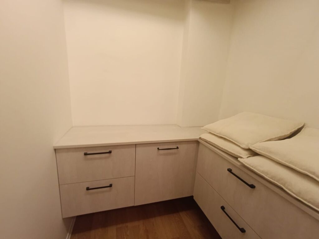APARTAMENT ME QIRA 1+1+2 DEPO PRANE SHKOLLES SE BALETIT !
