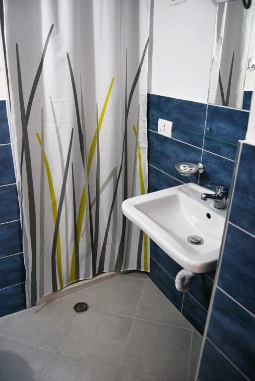 Garsionere, Rruga e Durresit!