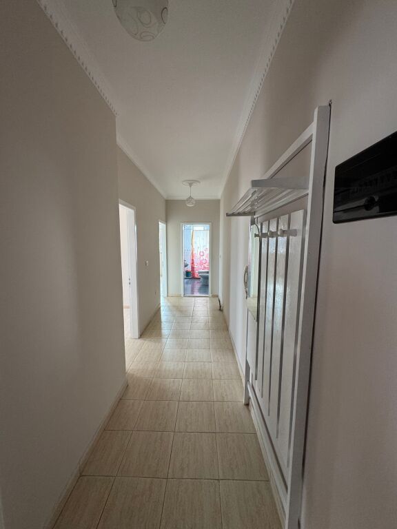 Appartamento 2+1 presso Komuna e Parisit