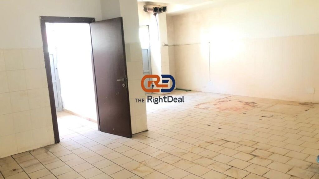 Tek Mozaiku I Tiranes, Shitet Ambient Komercial Buze Rruge !