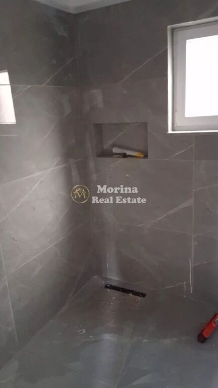 Qera | Shtëpi private 2 + 1 | Kinostudio | 350 €/muaj