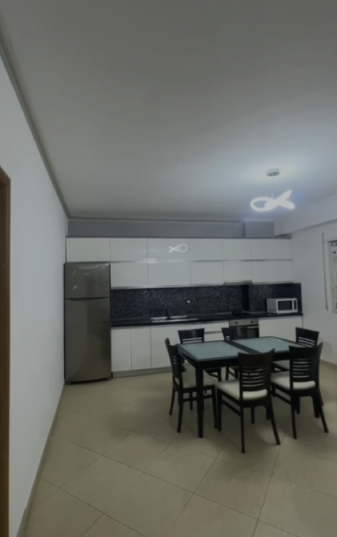 SHITET 1+1 NE BULEVARD DURRES