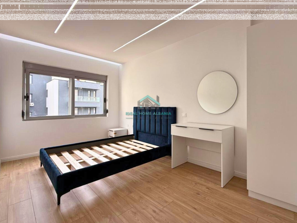 Apartament 2+1+2 në Shitje – Lungomare, Vlorë