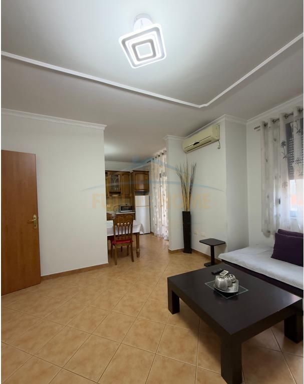Qera, Apartament 2+1+2, rruga Panorama