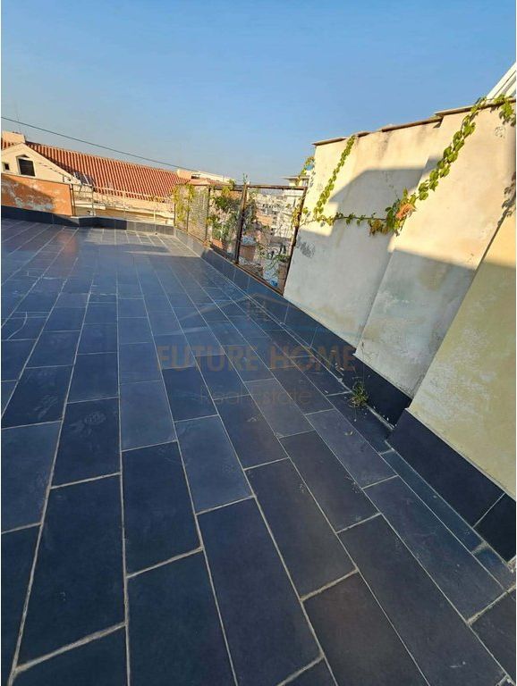 Shitet , Apartament 1+1 Mali Robit , Durres