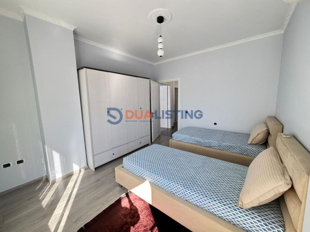 AFFITTASI APPARTAMENTO 3+1+2 CON POSTO AUTO VICINO AL GIARDINO BOTANICO !