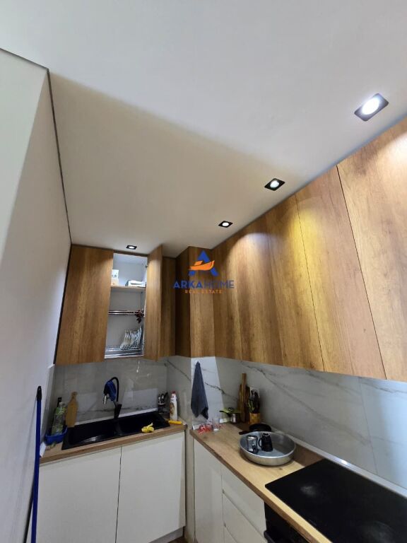 FOR SALE APARTMENT 2+1+2 (2 TOILETS) + PARKING SPOT AT -1 "FORMER GEOLOGICAL FACTORY" 28,500,000 LEK