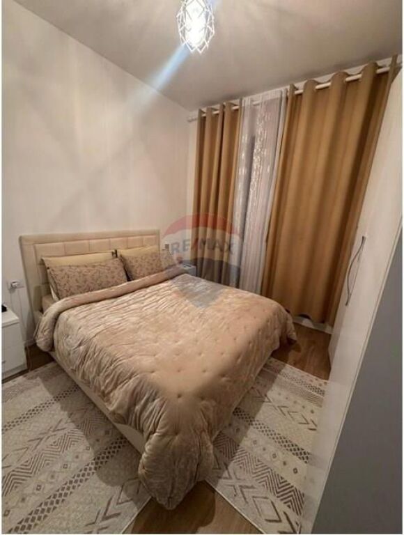 -Jepet me qira apartament 1+1 i- te Kontakti SIRI-