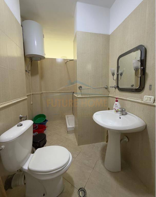 Qera, Apartament 2+1+2, rruga Panorama