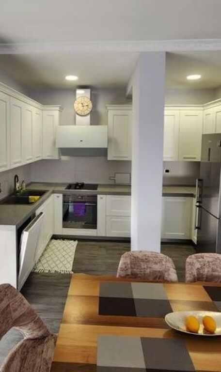 Apartament 3+1+2 post parkimi per qera tek Kopshti Zoologjik