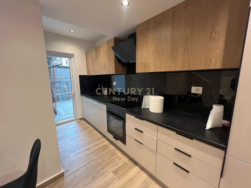 LOFT FOR RENT NEAR PRIMAVERA SQUARE!