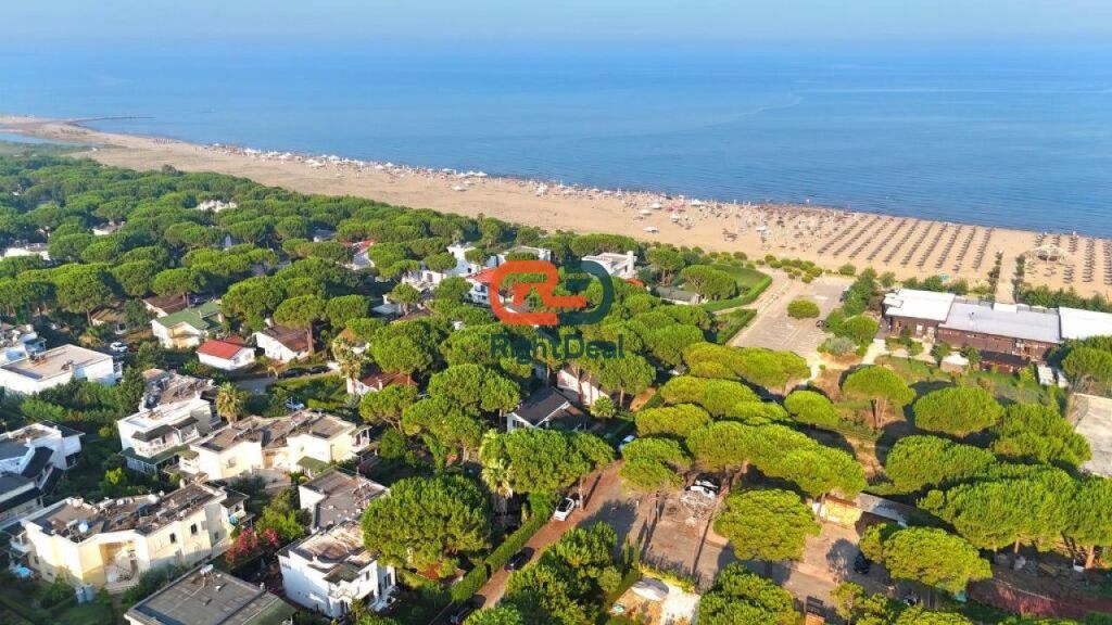 Ne Gjirin E Lalezit, Rezidenca Lura 1, Shitet Dublex Me Oborr I Ndare Ne 2 Apartamete 2+1 Perfekte Per Investim !