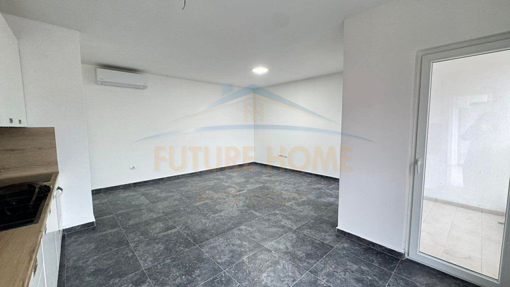 Qera, Apartament 2+1, Zogu Zi