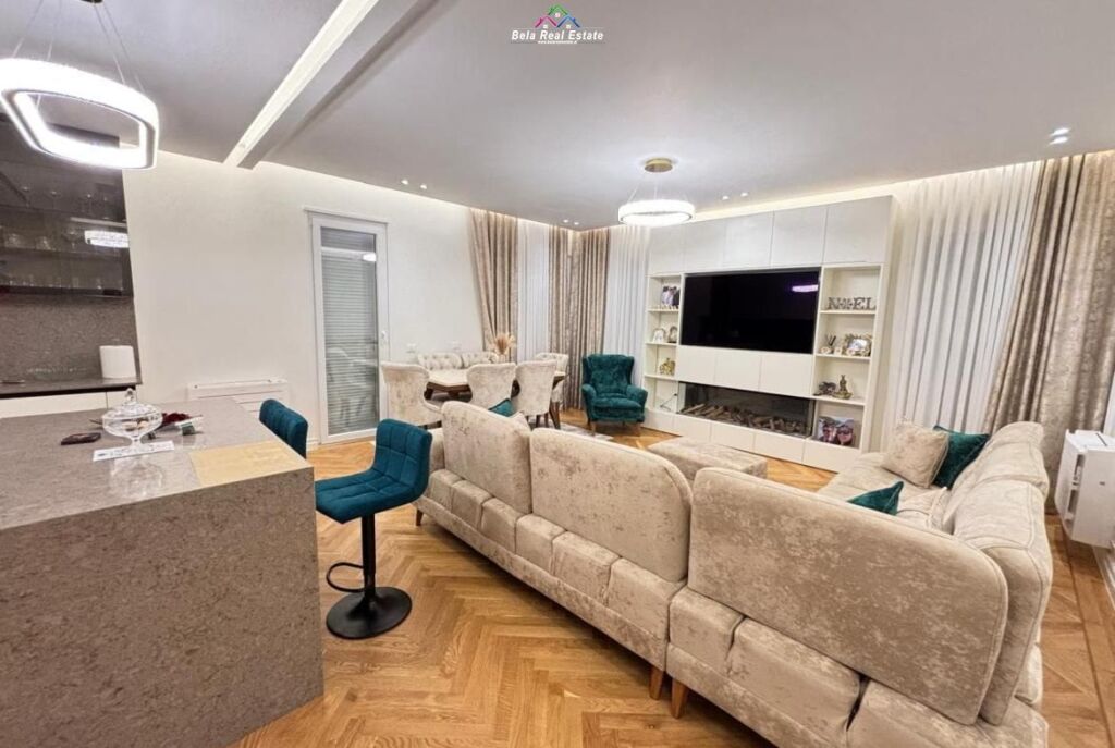 Penthouse Ne Shitje 3+1+2 Ne Univers City (ID B130109) Tirane.