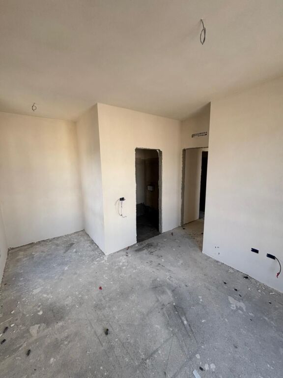 Appartamento 3+1+2 in vendita vicino al campo di Ali Demi