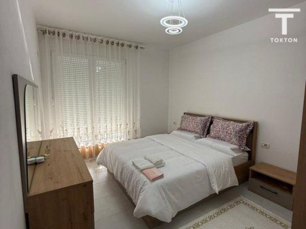 AFFITTO, APPARTAMENTO 3+1+2, VIA 5 MAGGIO, TIRANA