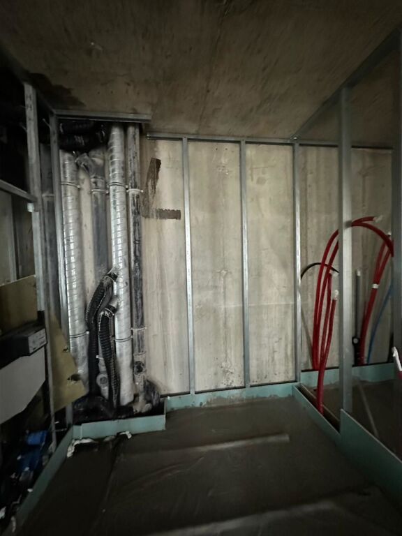 APARTAMENT NE SHITJE 3+1+2 TE TIRANAS ROCK QENDER