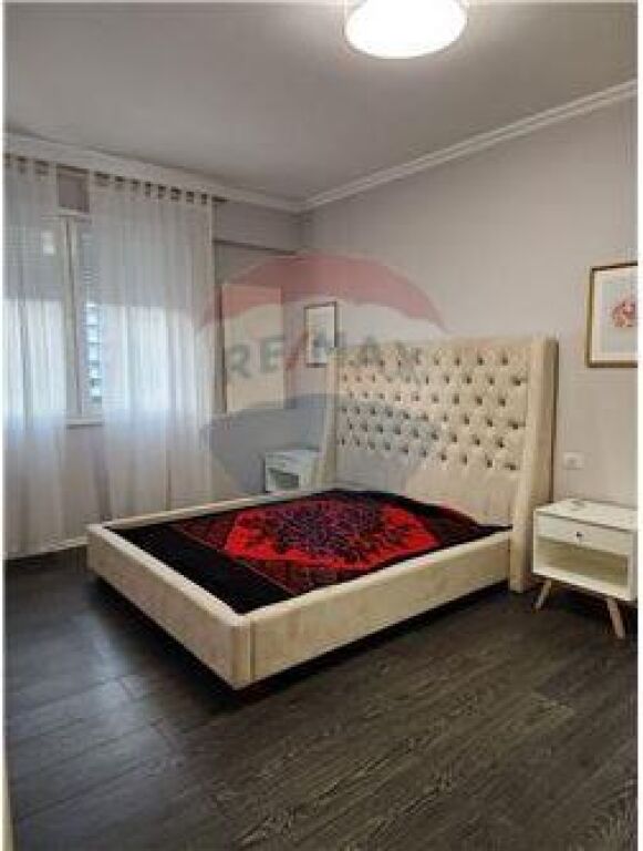 For Rent Apartment 2+1+2 + parking space for rent on Artan Lenja street, near the Construction Engineering!