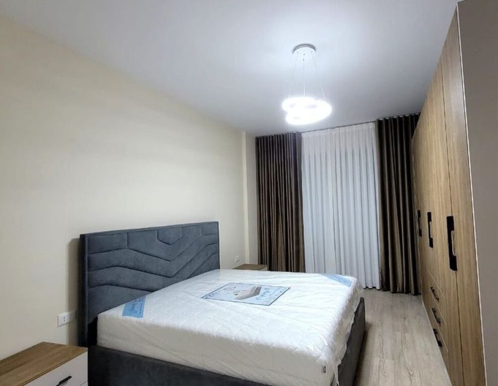 APARTMENT 2+1+2 WITH 1 PARKING SPACE FOR RENT NEAR THE TIRANA LAKE