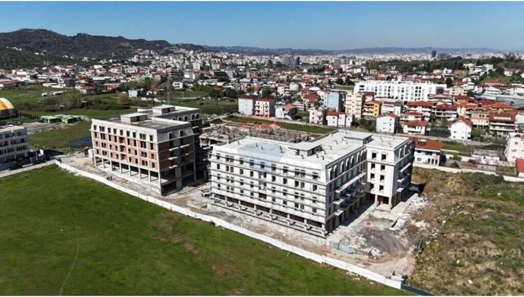 Garsionere per shitje tek Porta Tirana e Re!