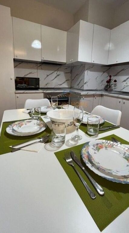 Qera,Apartament 2+1, Petro Nini, Bllok, Tirane.