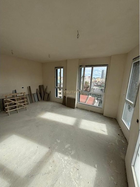 Vendiamo appartamento 2+1+2 vicino a Fusha e Ali Demit