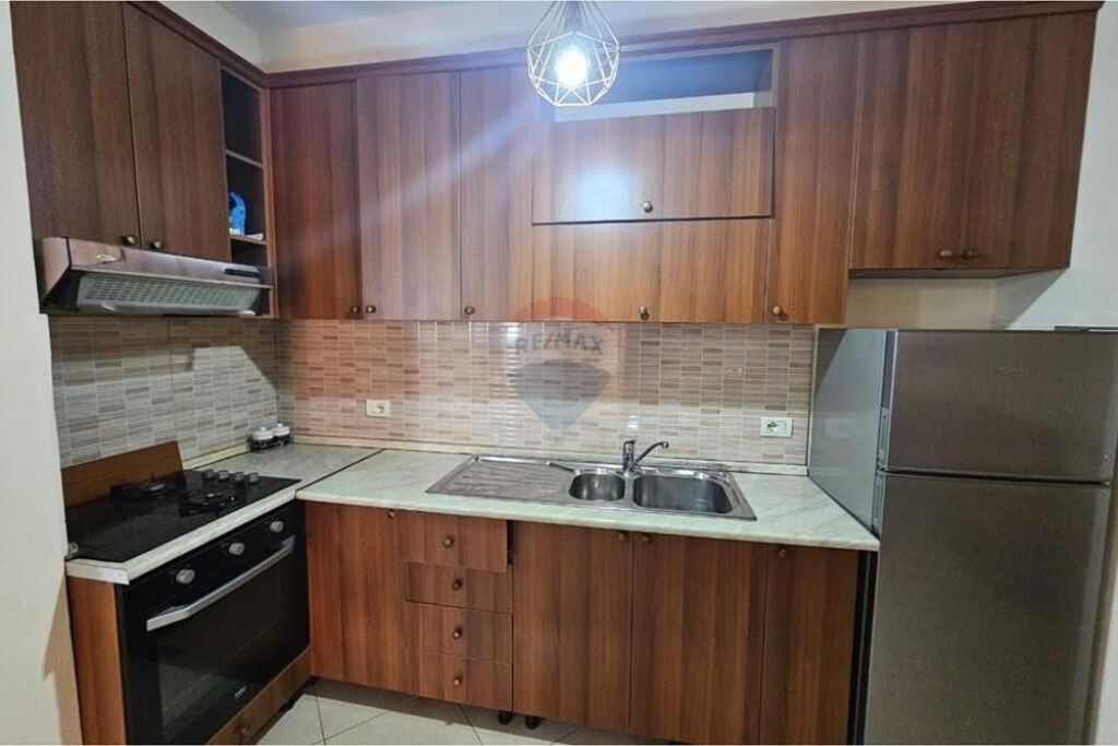 Apartament 2+1 per qira tek 5-Maji!