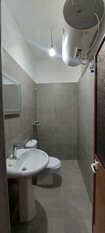 Apartament 1+1 për qera 5 Maji/Concord Center