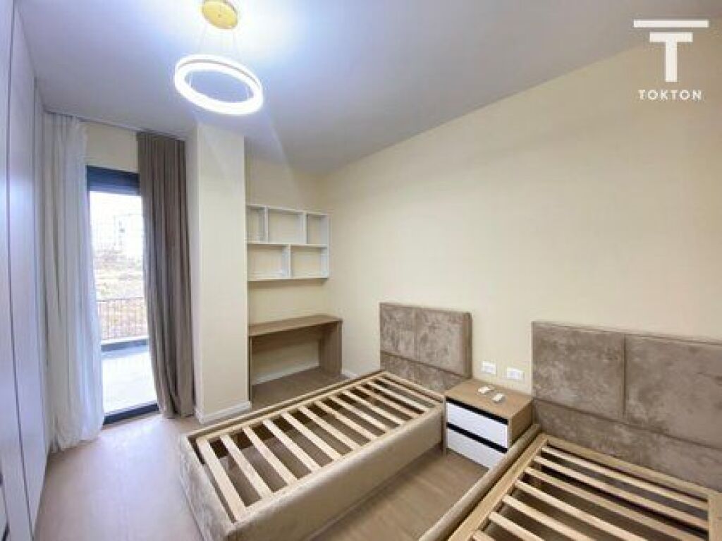 AFFITTO, APPARTAMENTO 2+1+2 &amp; VERANDA LAGO ASCIUTTO, TIRANA