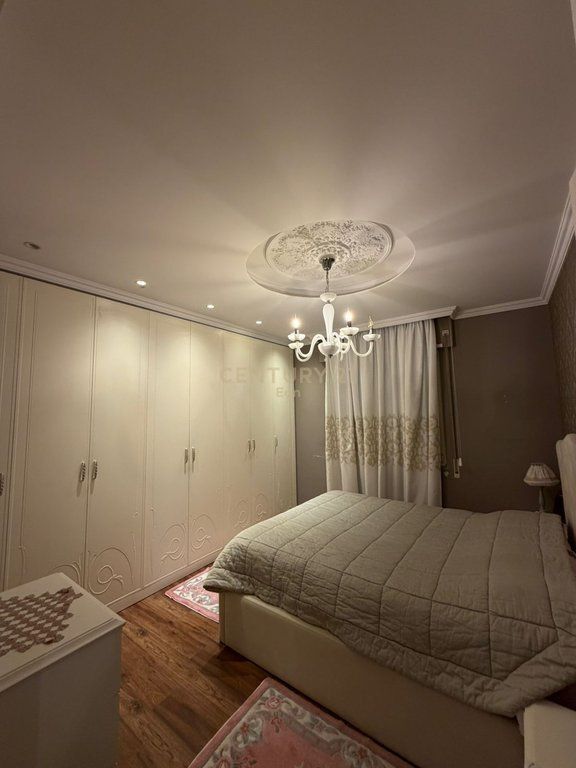 JEPET ME QIRA APARTAMENT 2+1, PRANE BASHKISE DURRES !