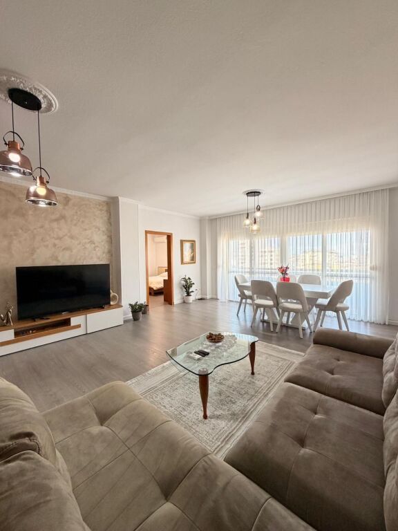 In Affitto: Appartamento 3+1+2 –Centro, Durazzo