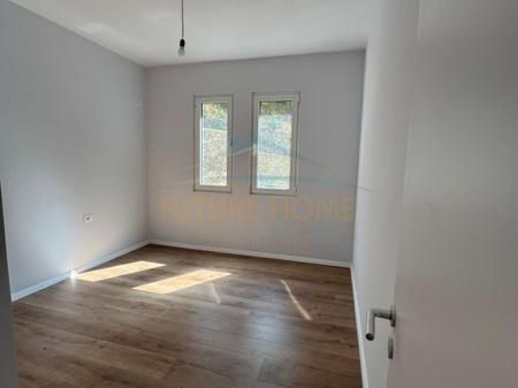 Shitet, Apartament 2+1+2, Rruga e Dajtit, Fresk