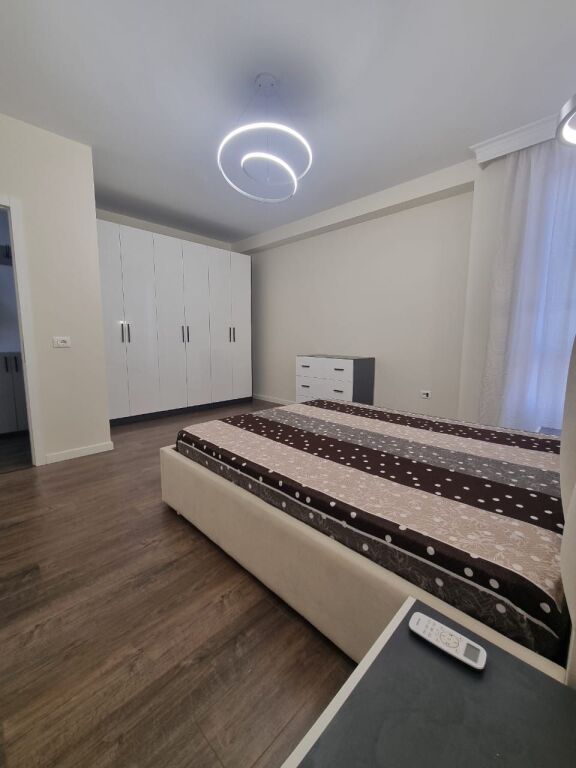 APARTAMENT LUKZOZ PER SHITJE1+1 PRANE QENDRES !