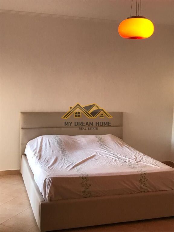 JEPET ME QERA APRTAMENT 3+1+2+ VERAND VOLLGA DURRES!
