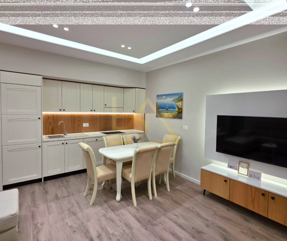 Shitet Apartament  – Durrës, Plazh (Lagjja 13), pranë Hotel Adriatik