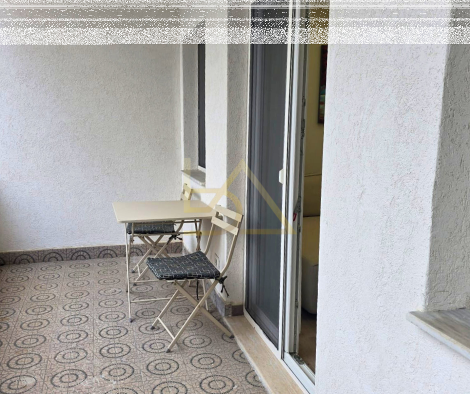 Shitet Apartament  – Durrës, Plazh (Lagjja 13), pranë Hotel Adriatik