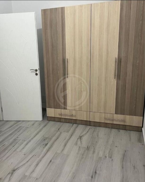 Apartament me Qira
