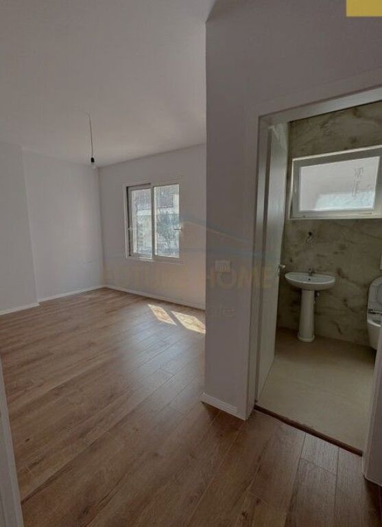 In vendita, Appartamento 2+1+2, Via Dajti, Fresk